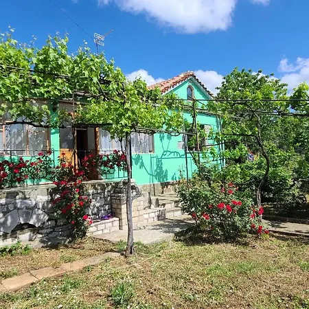 House In Дом отдыха *