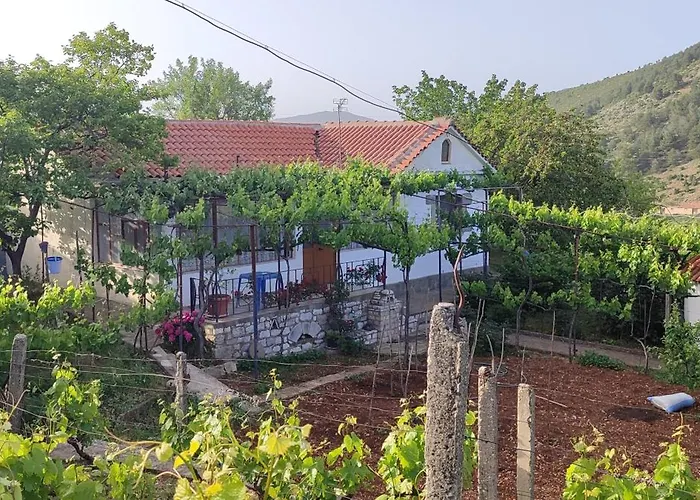 House In Casa vacanze Leskovik