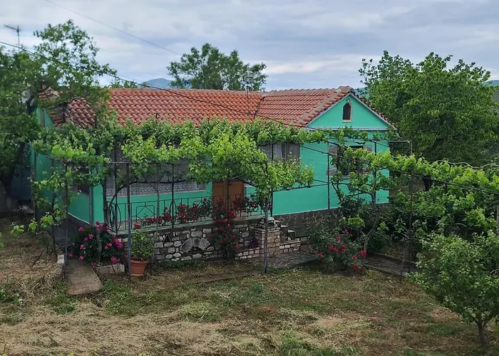 Casa vacanze House In Leskovik